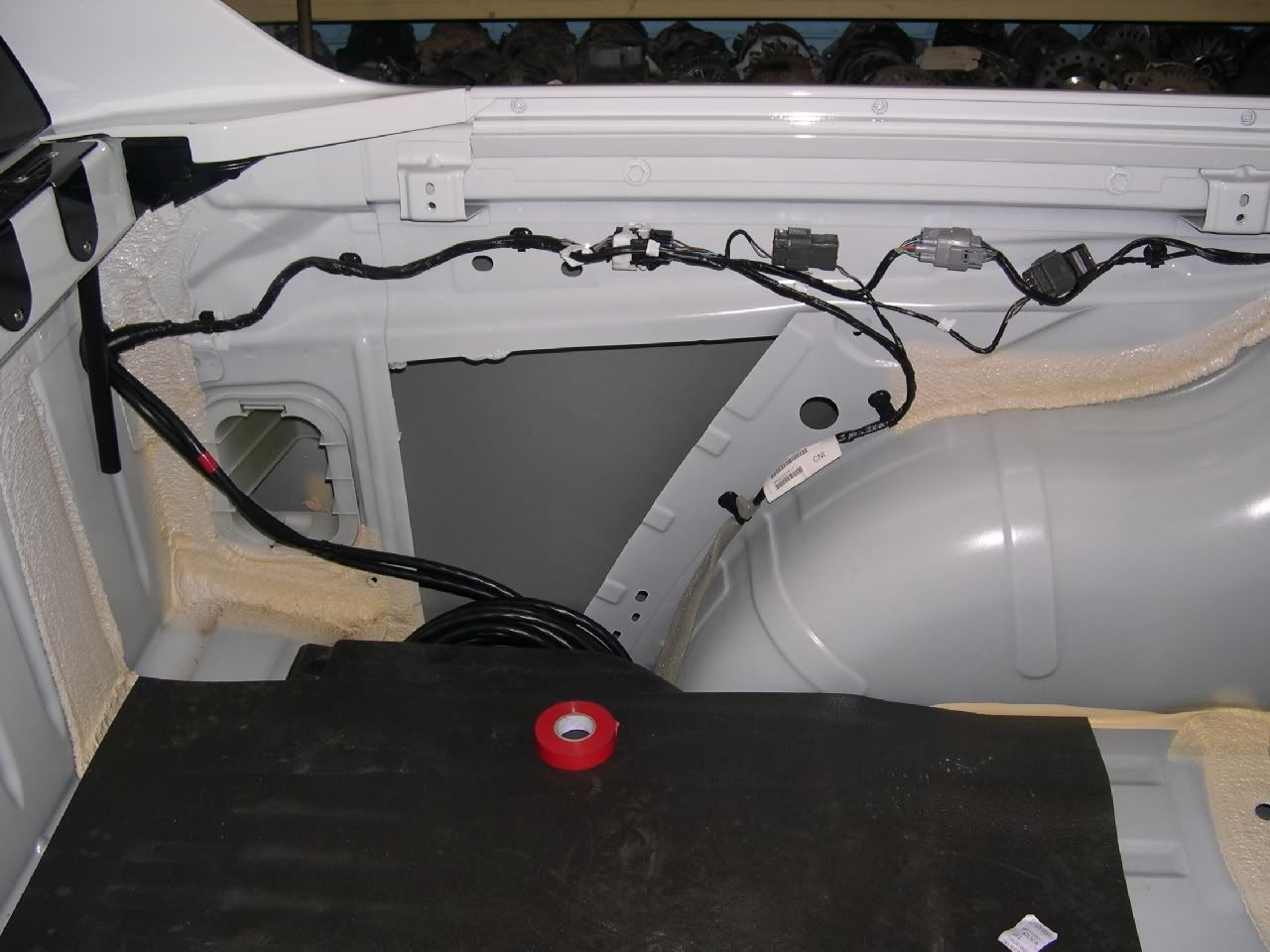 How do I remove VE ute tub liner?